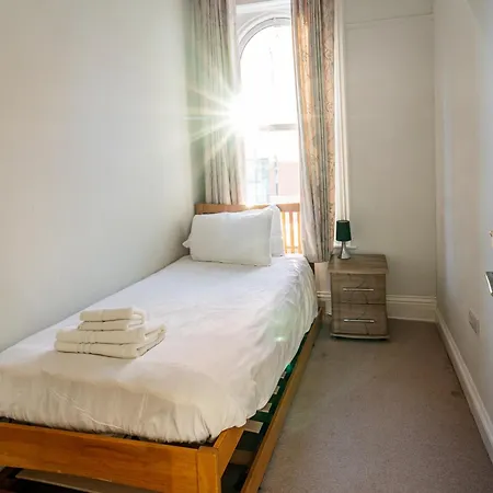 Pensionat The Lodge Harrogate 4*