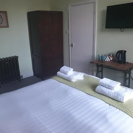 The Pensión 3*