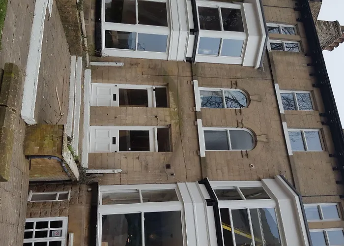 The Lodge Harrogate Guest house 4*