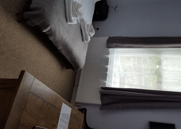 The Lodge Harrogate Guest house