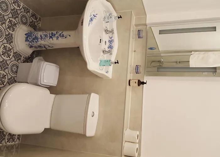 Guest house The Lodge Harrogate 4*