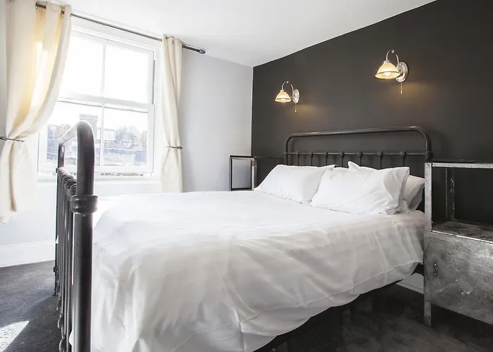 The Lodge Harrogate 4*