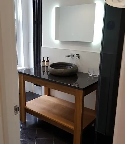 The Lodge Harrogate Guest house