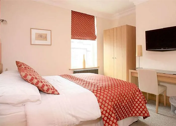 The Lodge Harrogate Guest house