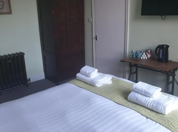 The Lodge Harrogate Guest house 4*