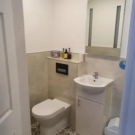The Lodge Harrogate Guest house 3*
