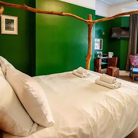 The Гостевой дом Харрогейт