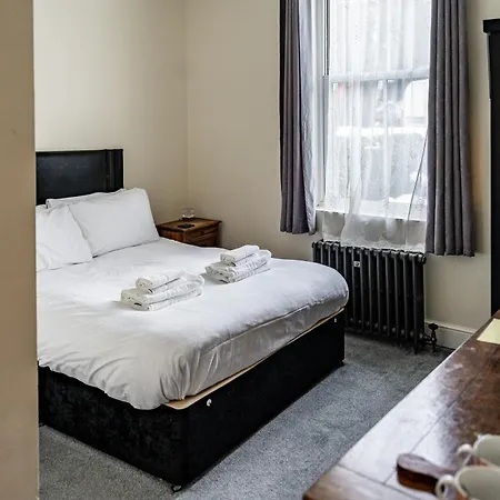 Guest house The Lodge Harrogate Harrogate