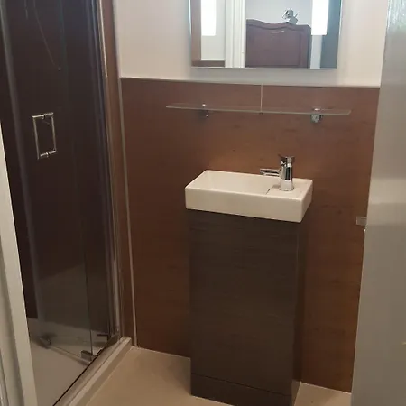 The Гостевой дом Харрогейт