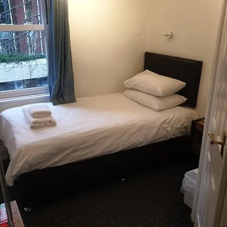 The Lodge Harrogate Guest house